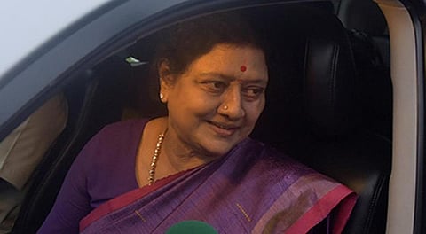 பொதுச்செயலாளர் தொடர்பான சசிகலா மேல்முறையீட்டு வழக்கு: ஆக.30-ல் விசாரிக்க நீதிபதிகள் ஒப்புதல்