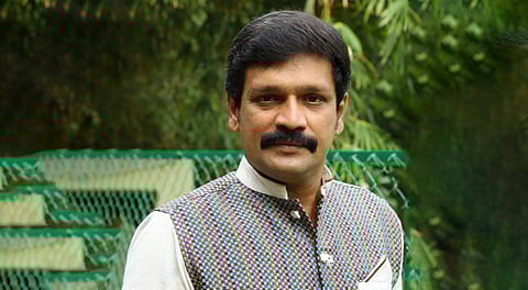 இயக்குநர் இ.வி. கணேஷ் பாபு