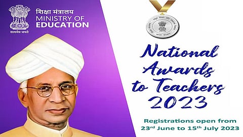 தேசிய நல்லாசிரியர் விருதுக்கு தமிழ் ஆசிரியர்கள் தேர்வு: பல நல்லாசிரியர்கள் உருவாக விருதுகள் உத்வேகமாக இருக்கும் - ஆளுநர், முதல்வர், தலைவர்கள் வாழ்த்து