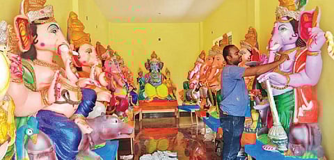 மூலப்பொருட்களின் விலை ஏற்றத்தால் விநாயகர் சிலைகளின் விலை உயர வாய்ப்பு