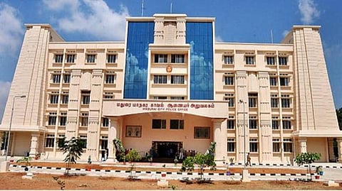 நடிகை விஜயலட்சுமி, வீரலட்சுமி மீது மதுரை காவல் ஆணையரிடம் நாம் தமிழர் கட்சியினர் புகார்