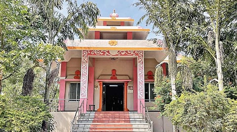 விருப்பாச்சி கோபால் நாயக்கர் - விடுதலைப் போரில் தலைக்கு விலை வைத்து தூக்கிலிடப்பட்ட மாவீரன்!