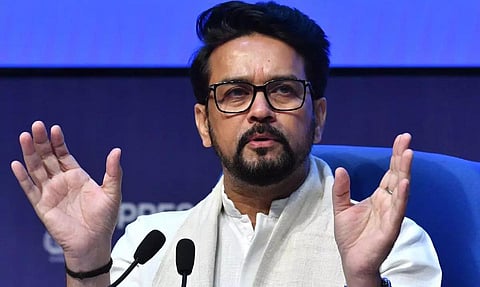 அமைச்சர் அனுராக் தாக்குர்