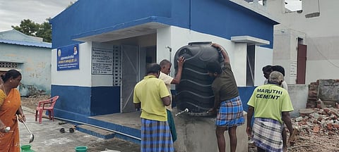 விருதுநகர் | அரசுப் பள்ளி குடிநீர் தொட்டியில் சாணத்தை கொட்டிய மர்ம நபர்கள்: போலீஸார் தீவிர விசாரணை