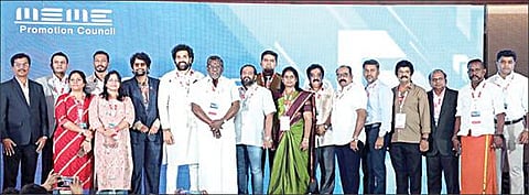 சென்னையில் நடைபெற்ற எம்எஸ்எம்இ பிசினஸ் ஸ்கேல்-அப் உச்சி மாநாட்டின்போது தமிழ்நாடு அணியின் அனைத்து உறுப்பினர்களும் பதவிப்பிரமாணம் செய்துகொண்டனர்.