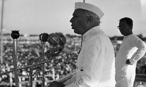 செங்கோட்டை முழக்கங்கள் 15 - ‘பணம் அல்ல... மனிதமே உயர்த்தும்!’ | 1961