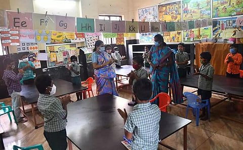 ஆசிரியர்களுக்குச் சம வேலை, சம ஊதியம் எப்போது?