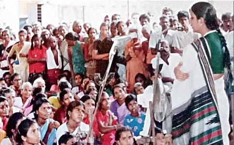 பெண் கல்வி மையம்: பிறக்கட்டும் புதிய திட்டம்!