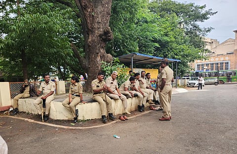 ஈக்தா மைதானத்தில் போலீஸ் பாதுகாப்பு | படம்: கிரண் பகலே