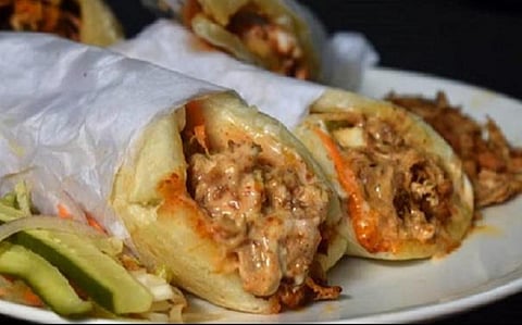 திருவள்ளூர் | தரமற்ற கோழி இறைச்சி வைத்திருந்த ஷவர்மா கடைக்கு ‘சீல்’