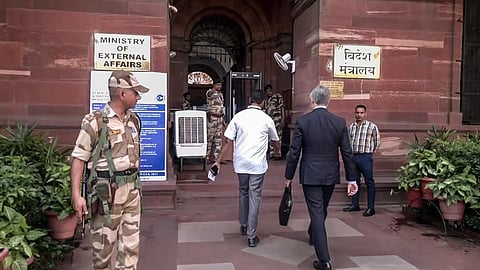 மீண்டும் விவாதப் பொருளான ‘நீட்’ முதல் கனடாவுக்கு விசா நிறுத்தம் வரை | செய்தித் தெறிப்புகள் 10 @ செப். 21, 2023