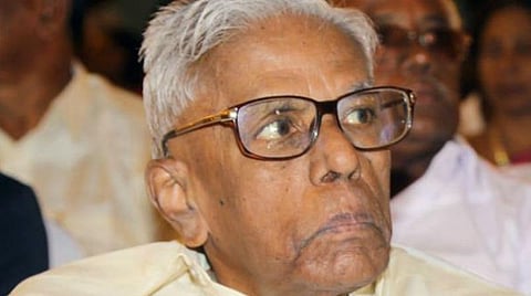 முன்னாள் அமைச்சர் ஆர்.எம்.வீரப்பன் மருத்துவமனையில் அனுமதி