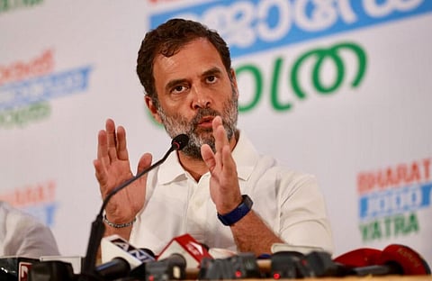 மக்களின் கவனத்தை திசை திருப்பி தேர்தலில் வெற்றி பெறும் பாஜக: ராகுல் காந்தி குற்றச்சாட்டு