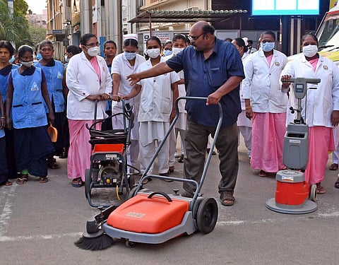 காந்தி ஜெயந்தியை முன்னிட்டு மருத்துவக் கல்லூரிகளில் அக்.1-ல் தூய்மை பணி