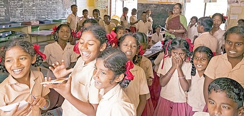 சிரிப்பு வருது... சிரிப்பு வருது... சிரிக்கச் சிரிக்க...