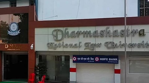 ம.பி. சட்ட பல்கலை.யில் மாணவிகளுக்கு சலுகை: மாதவிடாய் நாட்களில் விடுப்பு எடுத்துக்கொள்ள அனுமதி