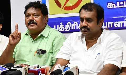 மதுரையில் தமிழ்நாடு தொழில்துறை மின்நுகர்வோர் கூட்டமைப்பு ஒருங்கிணைப்பாளர்கள் செய்தியாளர்களை சந்தித்தனர்.