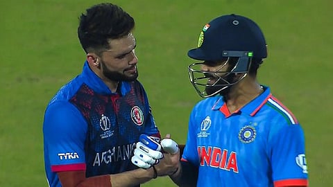 நவீன் உல் ஹக் மற்றும் விராட் கோலி | படம்: எக்ஸ்