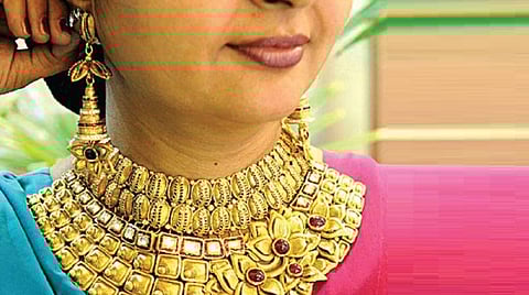 பவுனுக்கு ரூ.800 உயர்ந்த தங்கம் விலை