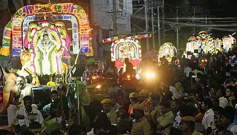 படம்: எல்.பாலச்சந்தர்