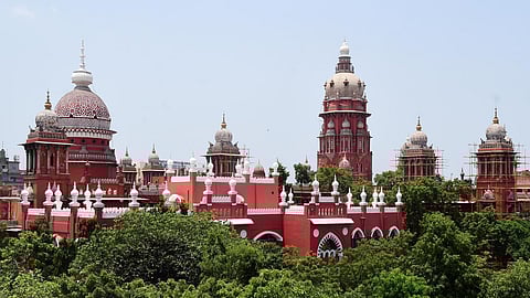 விளையாட்டு மைதானங்களில் மதுபானங்கள் அனுமதி விவகாரம்; விளைவுகளை எப்படி எதிர்கொள்ளப்போகிறீர்கள்? - அரசுக்கு நீதிமன்றம் கேள்வி