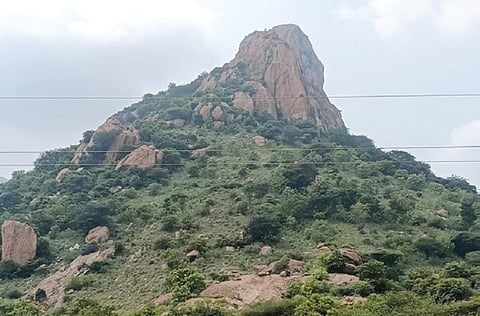 உசிலம்பட்டி அருகே உள்ள புத்தூர் மலை