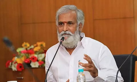 கோயம்பேட்டில் கடைகளுக்குப் பாதிப்பின்றி போக்குவரத்து நெரிசலுக்கு தீர்வு காணப்படும்: அமைச்சர் பி.கே.சேகர்பாபு தகவல்