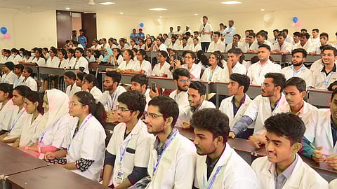 புதிய மருத்துவக் கல்லூரிகள், கூடுதல் இடங்களுக்கு தடையை நீக்க வேண்டும்: பிரதமர் மோடிக்கு அன்புமணி ராமதாஸ் கடிதம்