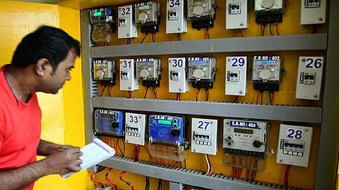 “சிறு, குறு நிறுவனங்களின் மின்கட்டண உயர்வை உடனடியாக ரத்து செய்க” - தினகரன்