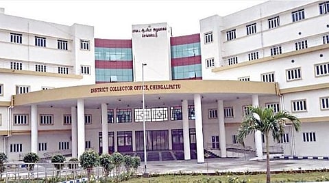 நிதி முறைகேடு புகார் தொடர்பாக தென்மேல் பாக்கம் ஊராட்சி தலைவர், துணைத் தலைவர் பதவி நீக்கம்