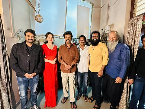 மாதவன் - கங்கனா ரனாவத்தின் புதுப்பட ஷூட்டிங்கில் ரஜினி சர்ப்ரைஸ் விசிட்!