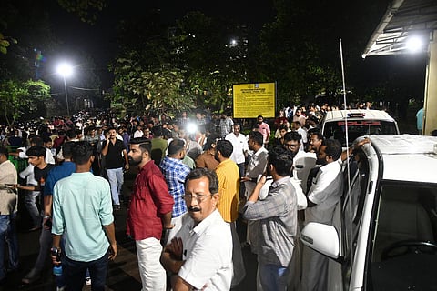 பிரபல பாடகி இசை நிகழ்ச்சியில் நெரிசல்: கேரள பல்கலை.யில் 4 மாணவர்கள் உயிரிழப்பு