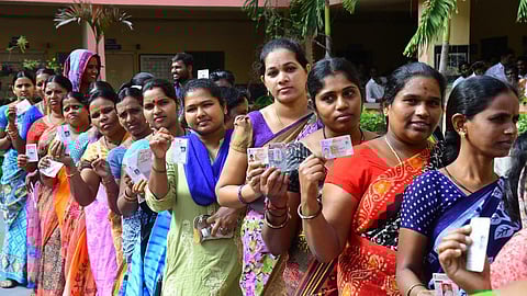 தெலங்கானா தேர்தல் | மதியம் 1 மணி நிலவரப்படி 37% வாக்குகள் பதிவு