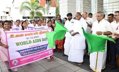 “எய்ட்ஸ் பாதித்தோருக்கு மாத உதவித் தொகை ரூ.3,000 ஆக உயர்த்தப்படும்” - புதுச்சேரி முதல்வர்