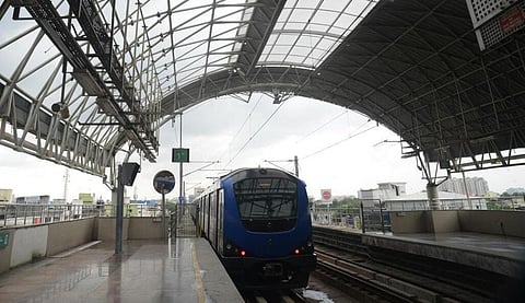 சென்னை வெள்ளம் | பயணிகளுக்கு கைகொடுத்த மெட்ரோ ரயில் சேவை