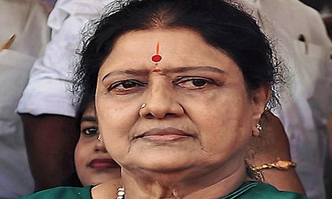 அதிமுக பொதுச் செயலாளர் பதவியில் இருந்து சசிகலாவை நீக்கியது செல்லும்: உயர் நீதிமன்றம்