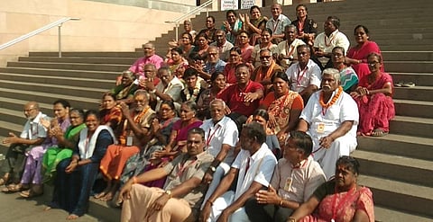 மிக்ஜாம் புயலால் ரயில் ரத்தானதால் உ.பியில் சிக்கிய விழுப்புரத்தைச் சேர்ந்த 50 பேரும் இருமாநில அரசுகளின் உதவியால் வீடு திரும்பினர்.