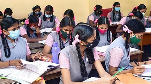 அரசுப் பள்ளி மாணவர்களுக்கு இலவச ஜேஇஇ பயிற்சி