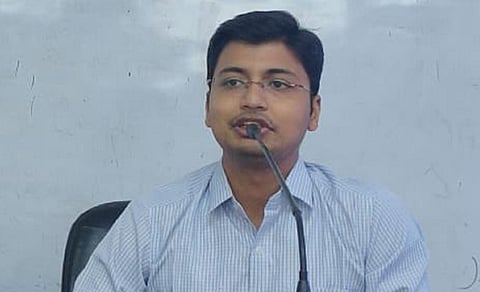 ஆட்சியர் கிராந்தி குமார் பாடி