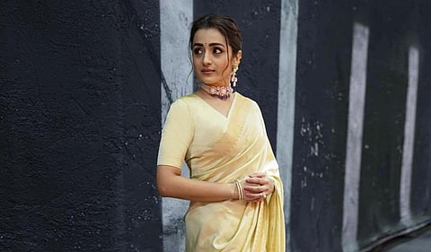 நடிகர் மன்சூர் அலிகானுக்கு எதிராக நடிகை த்ரிஷாதான் வழக்கு தொடர்ந்திருக்க வேண்டும்: உயர் நீதிமன்றம் கருத்து