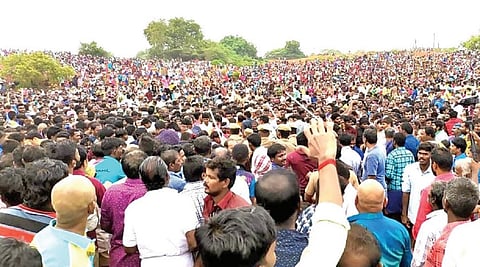 தேரிக்குடியிருப்பு கோயிலில் கள்ளர் வெட்டுத் திருவிழா