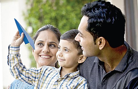 அன்பால் இறுகப் பற்றுவோம்