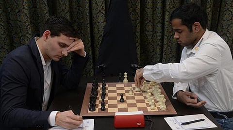 3-வது சுற்றில் விளையாடும் செர்பியாவின் அலெக்சாண்டர் ப்ரெட்கே, இந்திய கிராண்ட் மாஸ்டர் அர்ஜுன் எரிகைசி.