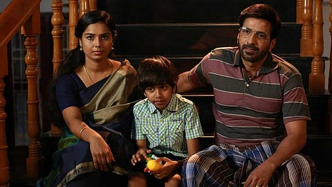 பூமிக்கு அடியில் குகை அமைத்து ‘ரூட் நம்பர் 17’ படப்பிடிப்பு