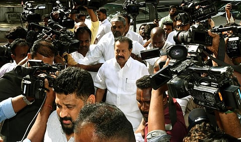 சொத்துக் குவிப்பு வழக்கு: அமைச்சர் பொன்முடி, அவரது மனைவிக்கு 3 ஆண்டு சிறை: சென்னை உயர் நீதிமன்றம் உத்தரவு