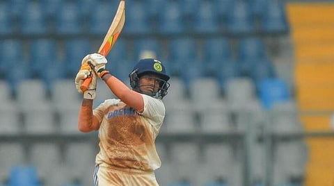 ஆஸி.க்கு எதிரான டெஸ்ட் போட்டி: 157 ரன் முன்னிலை பெற்றது இந்திய மகளிர் அணி