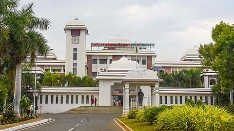 பெரியார் பல்கலை. முறைகேடு வழக்கு: பேராசிரியர்கள் உள்ளிட்ட 5 பேரிடம் போலீஸார் விசாரணை