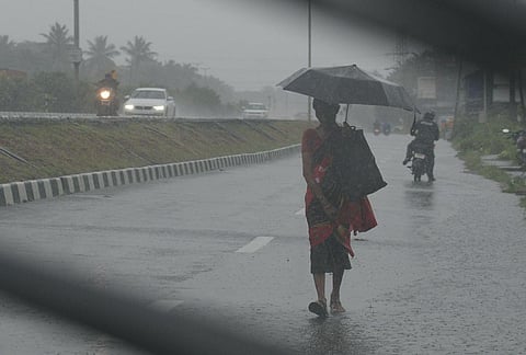 வானிலை முன்னறிவிப்பு: கோவை, தேனி உள்ளிட்ட 5 மாவட்டங்களில் கனமழை வாய்ப்பு