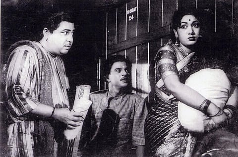 பானை பிடித்தவள் பாக்கியசாலி: பந்தயக் குதிரைகளை வளர்த்த நகைச்சுவை நடிகர்!