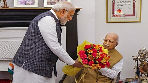 “அயோத்தியில் கோயில் கட்ட பிரதமர் மோடியை பகவான் ராமர் தேர்வு செய்தார்” - அத்வானி